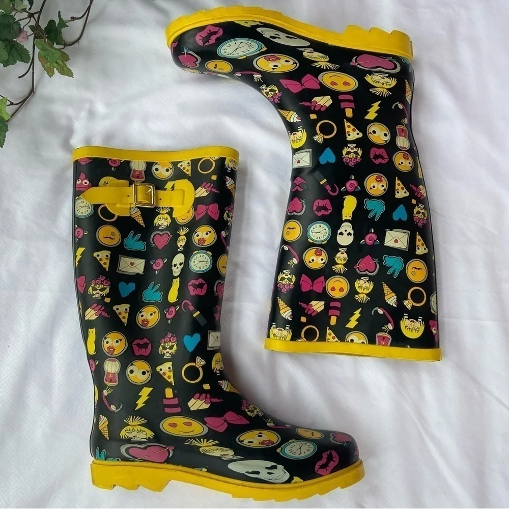 BETSEY JOHNSON Women's Emoji Rain Boots Sz 10 Multi-Color Cosplay Playful Funky